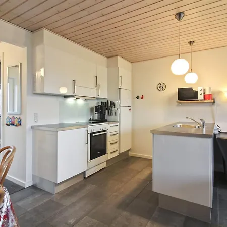 Apartment Anca - 800m From The Sea In Nw Jutland By Interhome